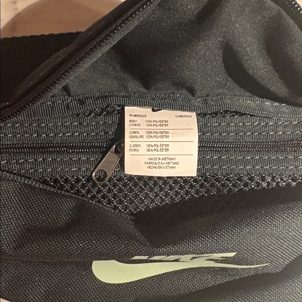 Nike from revolve Heritage Waistpack Bag - Picture 6 of 6